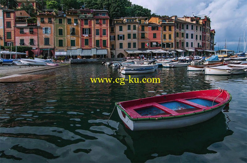 KelbyOne - How to Remove Distractions in Adobe Photoshop的图片1