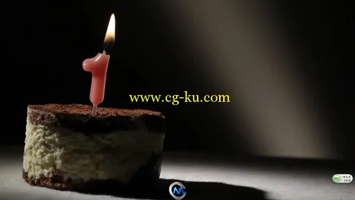 提拉米苏烛光蛋糕高清视频素材的图片2