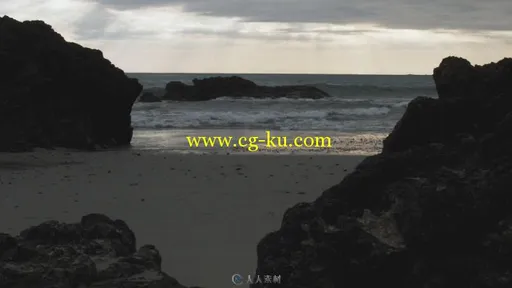 2组乌云密布下的海边风景高清实拍视频素材的图片2