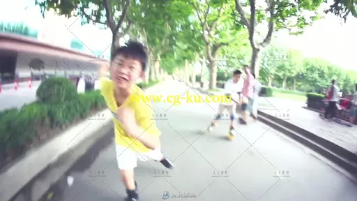 青少年滑板轮滑高清实拍视频素材的图片1